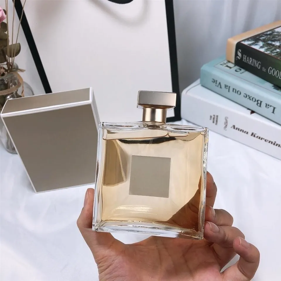 floral-and-vanilla-perfume-full-presentation-set-unboxing